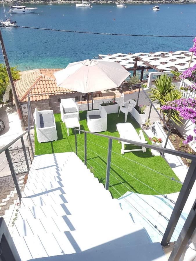 Appartamento Waterfront Townhouse Sunset View With Garage Bigovo Esterno foto