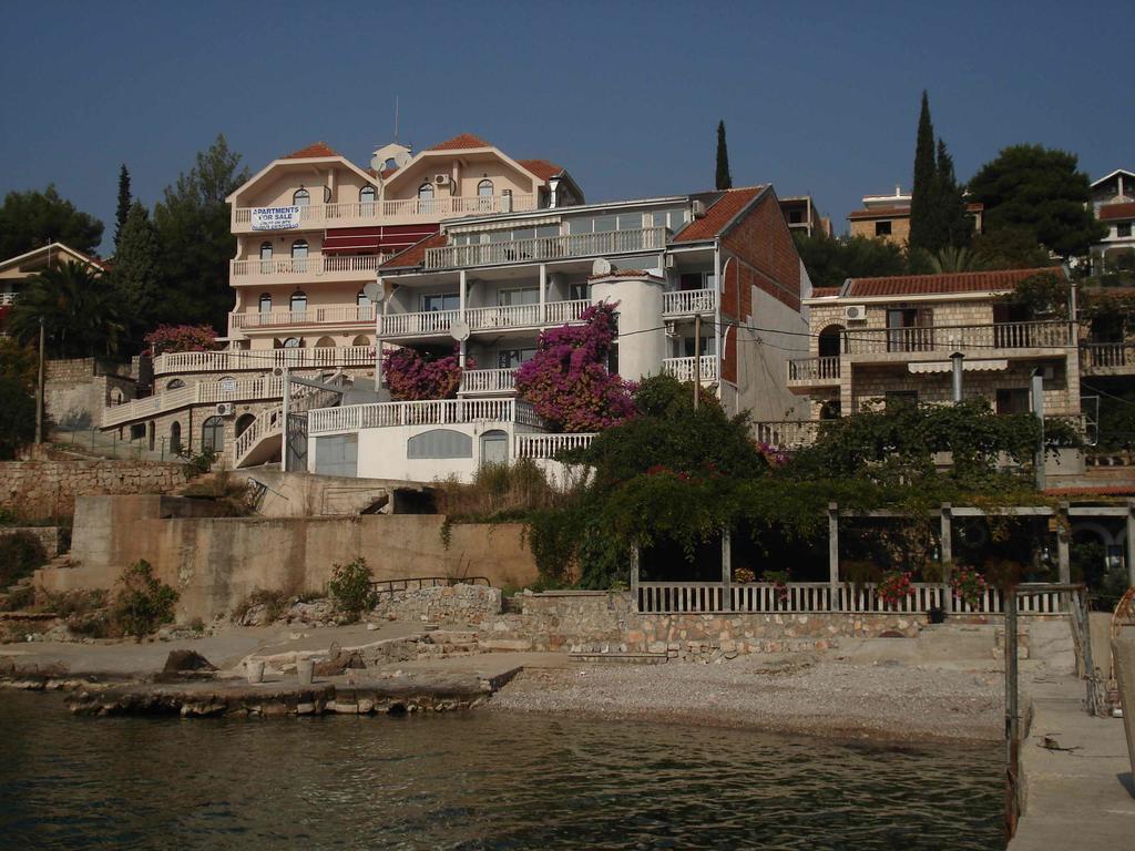 Appartamento Waterfront Townhouse Sunset View With Garage Bigovo Camera foto